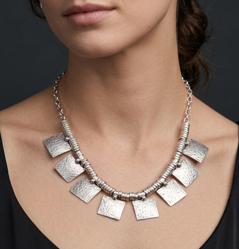 NECKLACE – 1081
