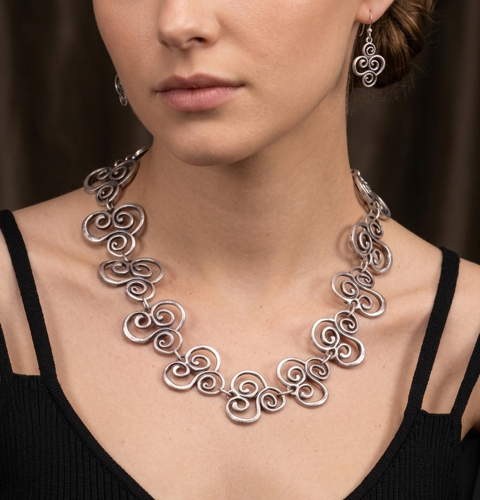 NECKLACE – 1230
