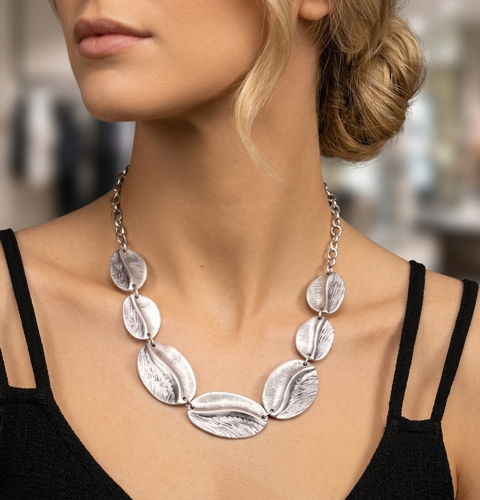 NECKLACE – 1243